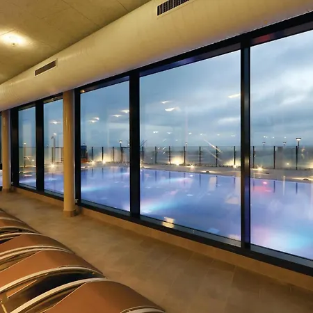 1 Bedroom Stunning In Travemuende Apartment *