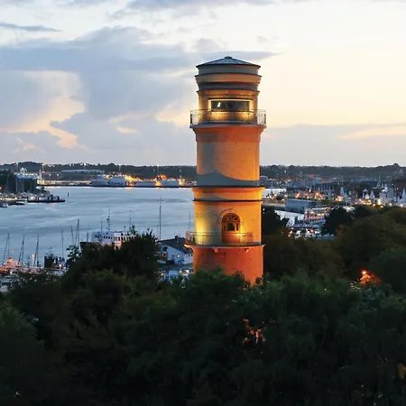 1 Bedroom Stunning In Travemuende Apartment *