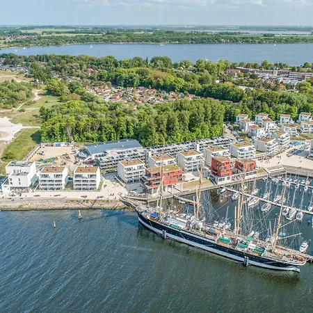 1 Bedroom Stunning In Travemuende Apartment *
